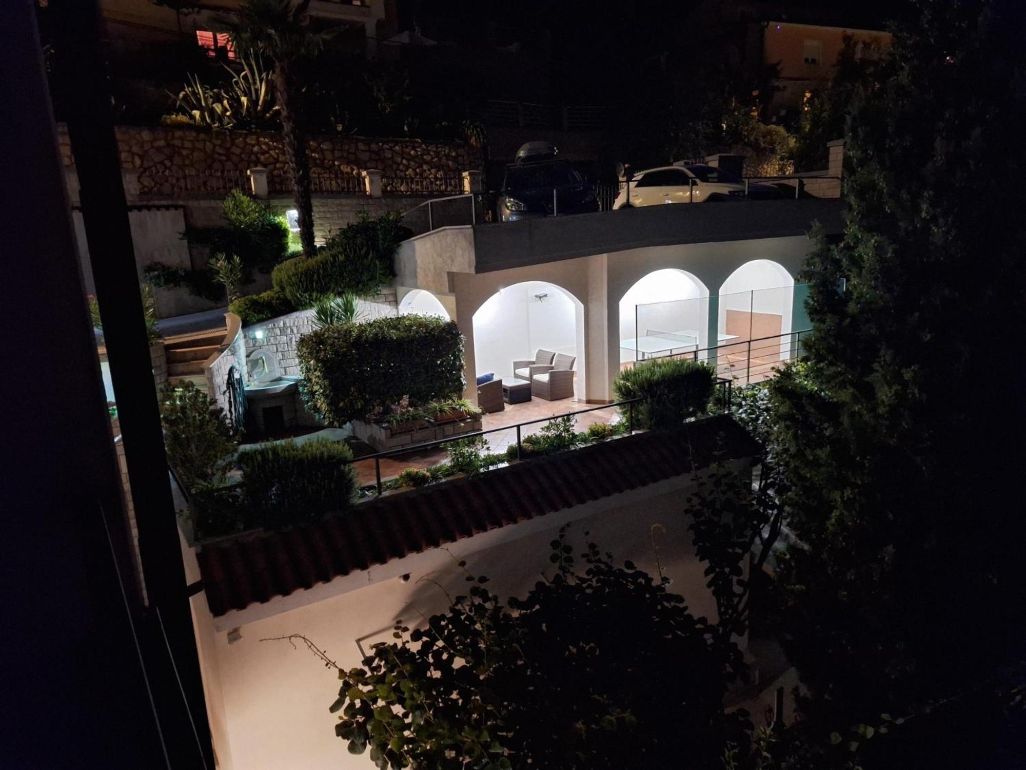 Villa Suzy-Apartments Suzana 洛夫兰 外观 照片